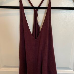 Aritzia/Wilfred maroon cropped tank